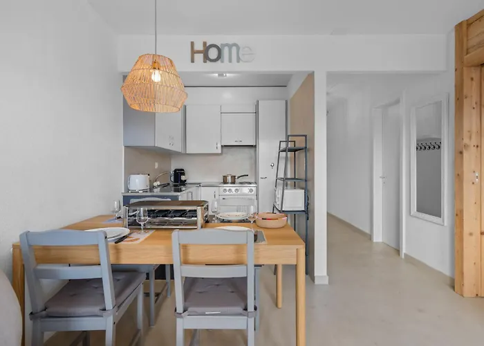 La Roseraie B 24 By Interhome アパート *